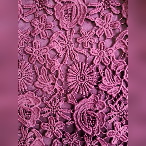 ALTERED: Lulus Formal Floral Lace Halter NeckBodycon Dress Size Large. Burgundy - Picture 5 of 10